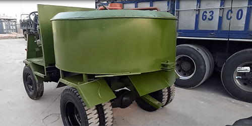 Máy trộn bê tông tự hành 9 bao Máy trộn bê tông tự hành 9 bao